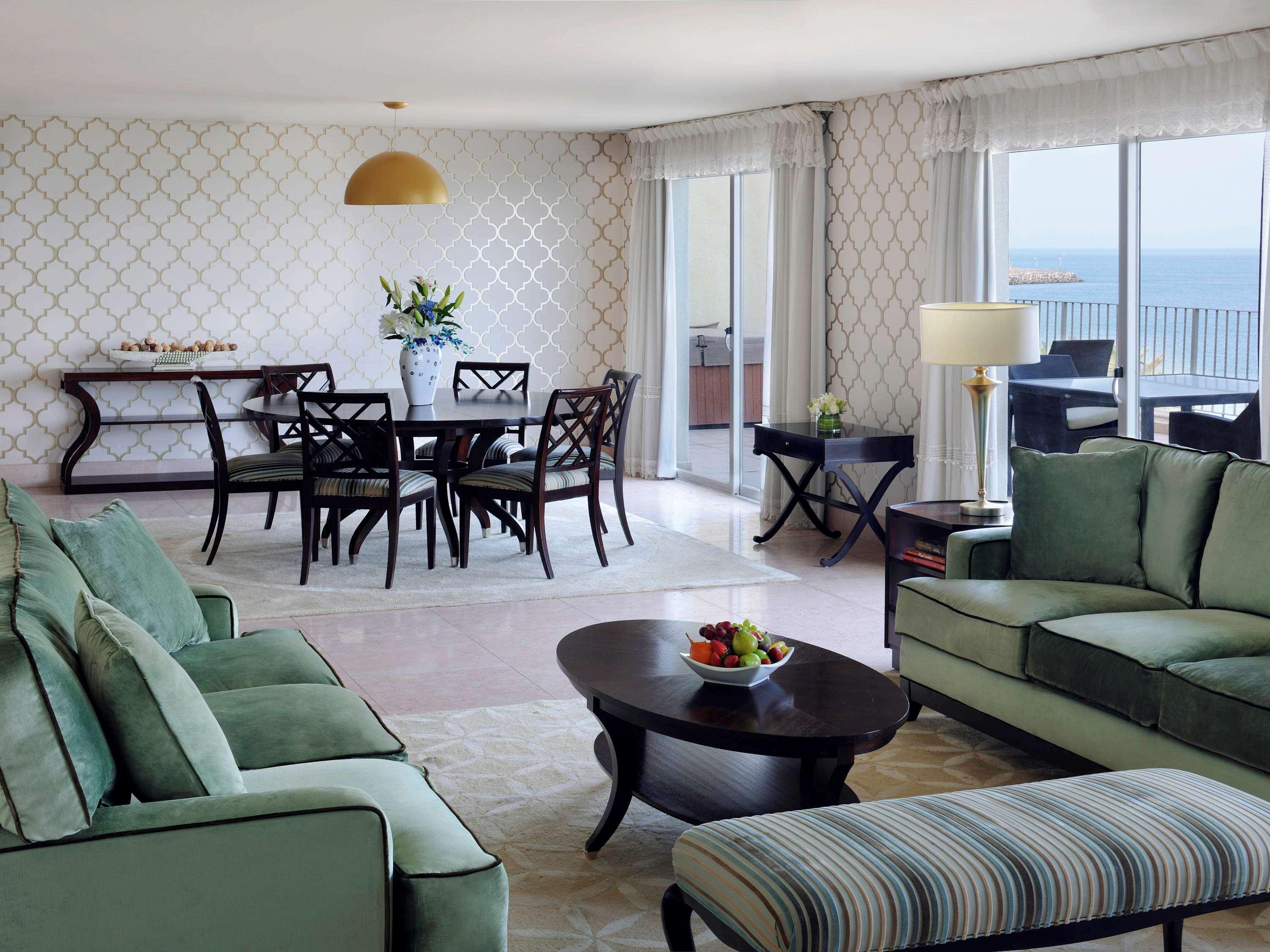 Moevenpick Hotel & Resort Al Bida'A Salmiya Экстерьер фото A suite at the Hilton Tel Aviv