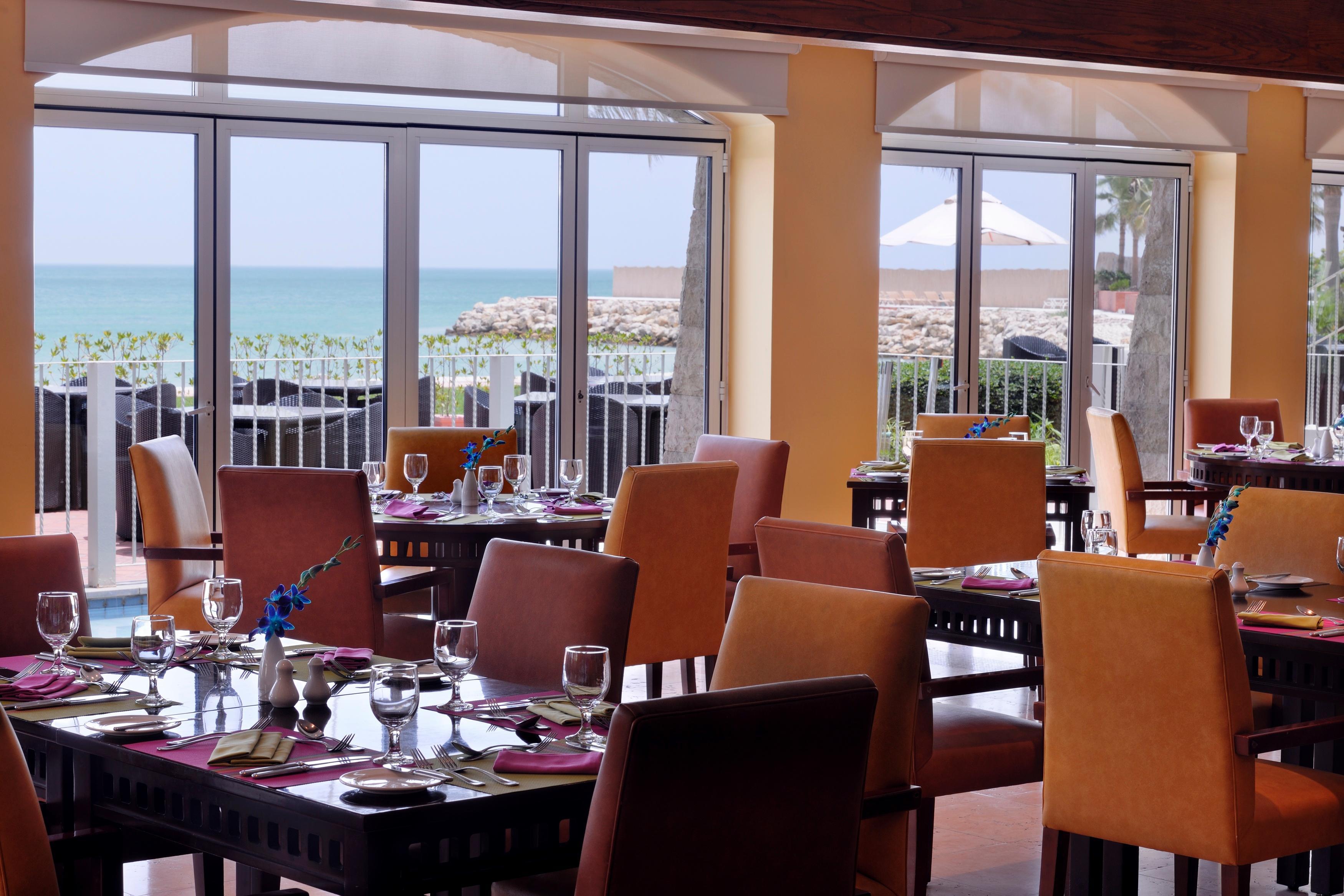 Moevenpick Hotel & Resort Al Bida'A Salmiya Экстерьер фото The restaurant