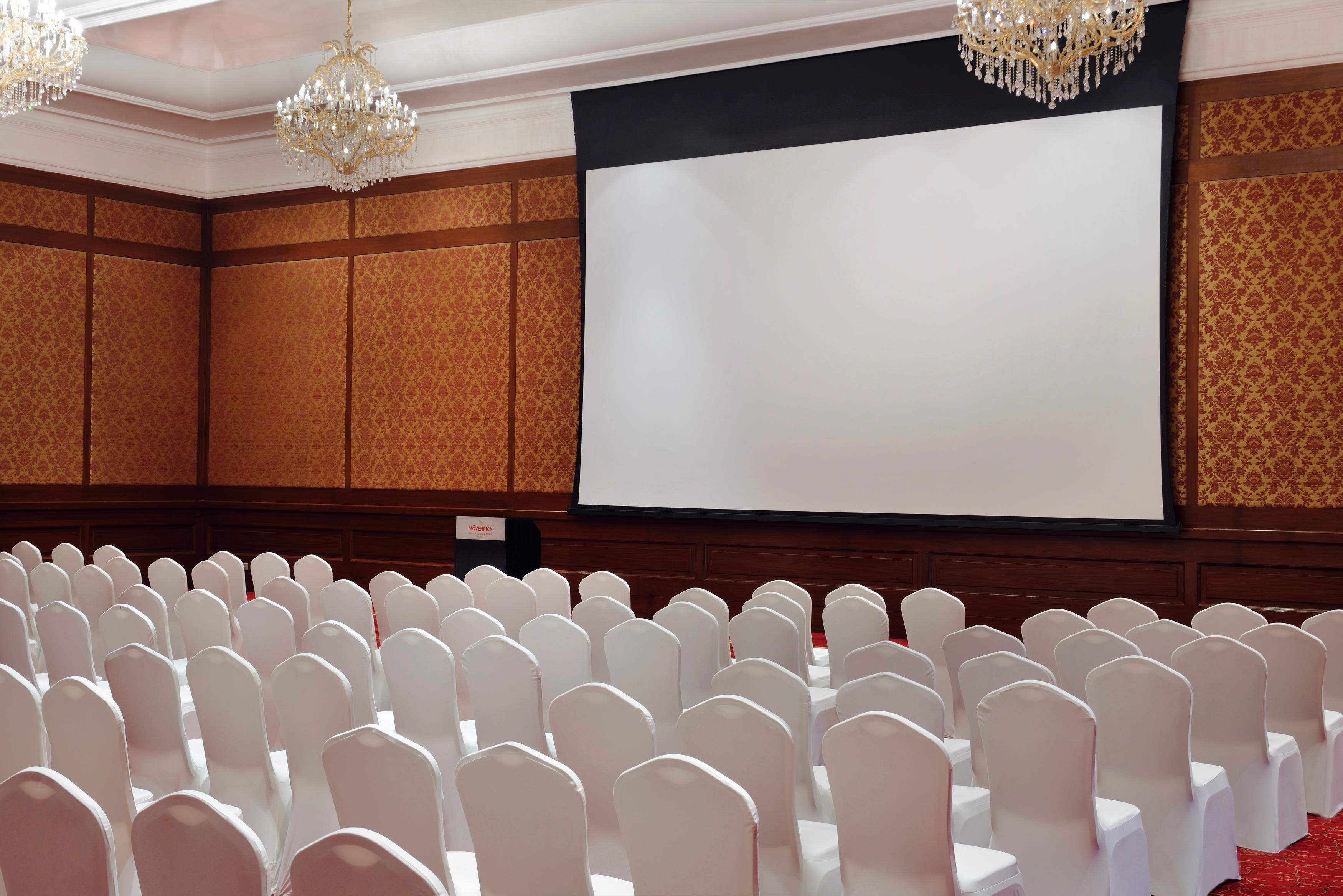 Moevenpick Hotel & Resort Al Bida'A Salmiya Экстерьер фото A projection screen in a conference room