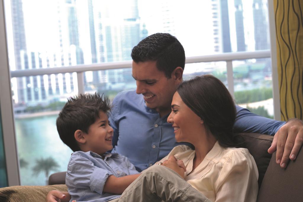 Moevenpick Hotel & Resort Al Bida'A Salmiya Экстерьер фото A family in Panama